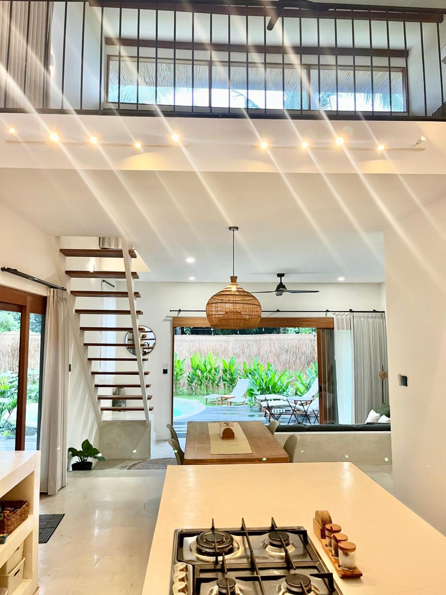 Villa Luna - Гили-Эйр Экстерьер фото